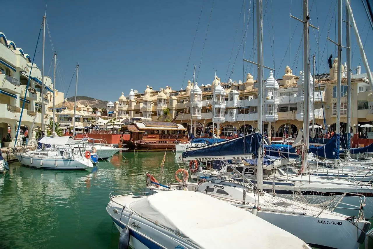 베날마데나코스타 Happy Puerto Marina 아파트